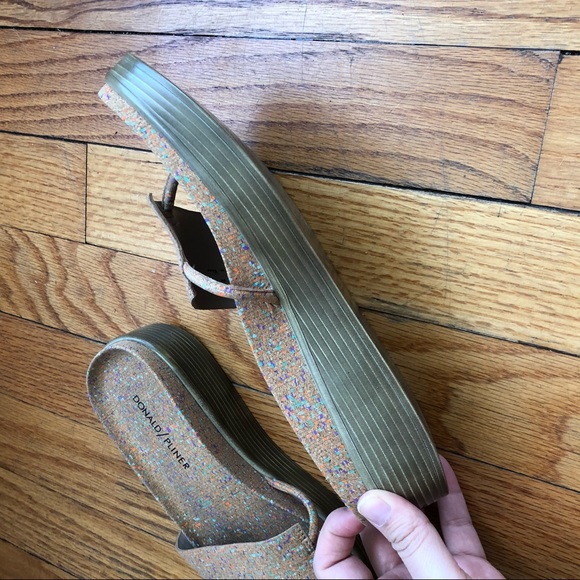 Donald J Pliner Cork Sandals sz 9 8.5 - Picture 2 of 6